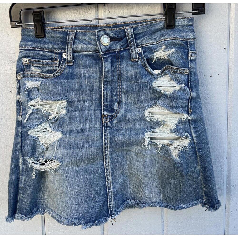 American Eagle Skirt Women's Size 0 Distressed Blue Denim Next Level Stretch